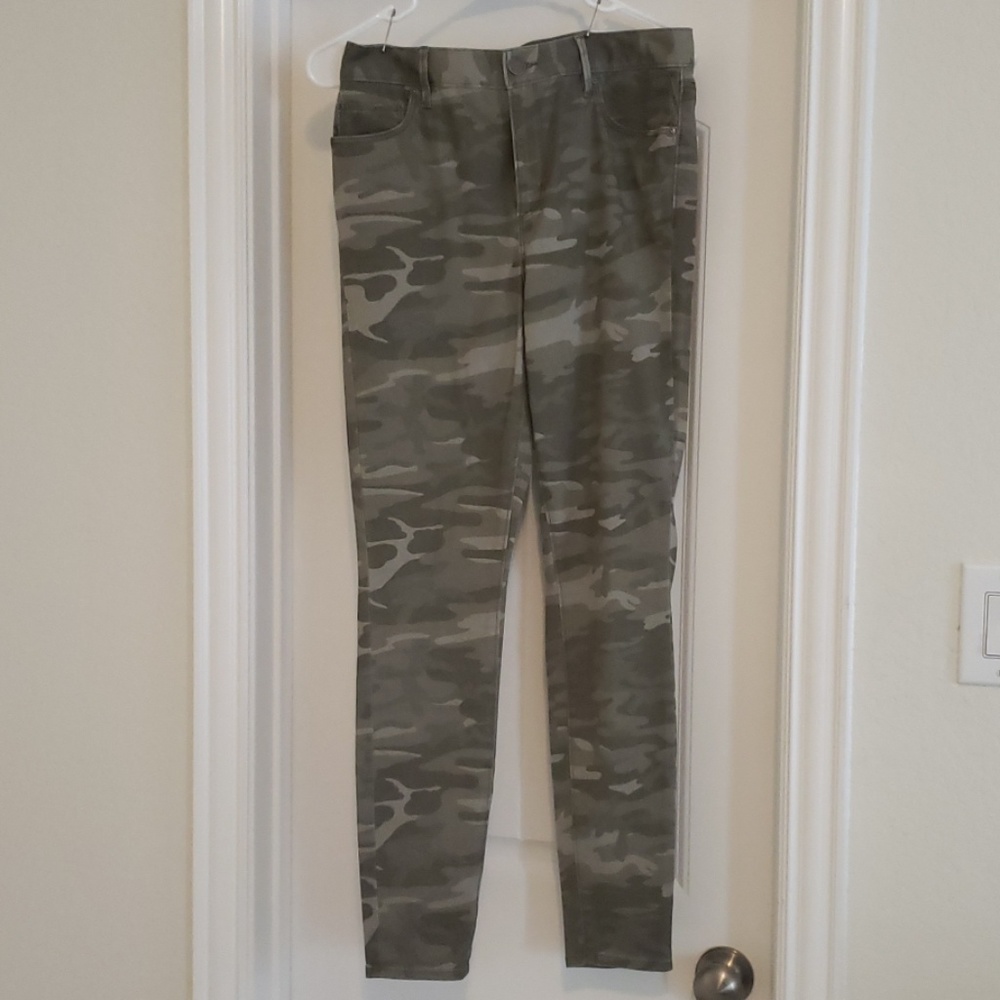The Loft leggings